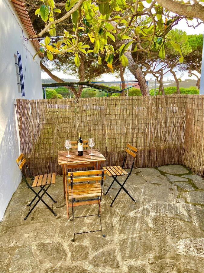 Pine & Apple Sintra Beach House Colares Exteriör bild